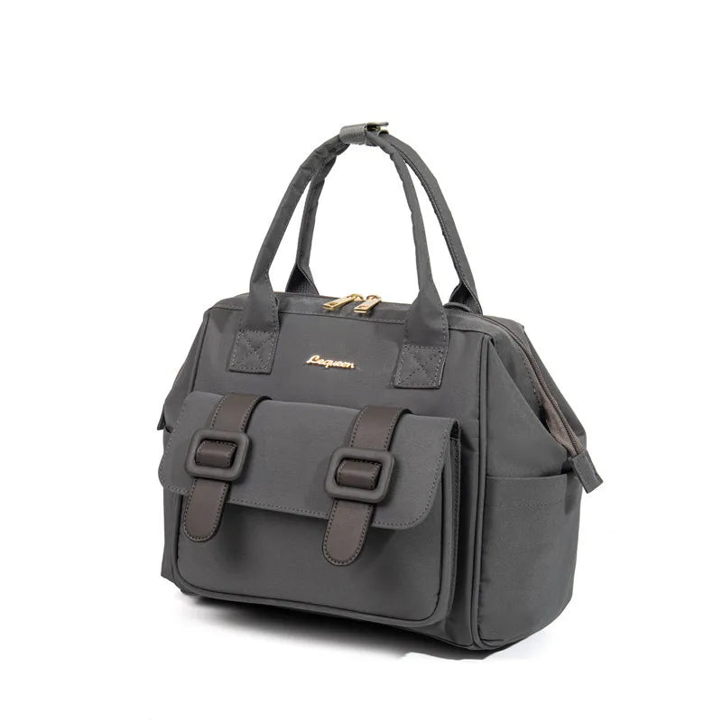 Sac à langer noir compact, pratique et élégant